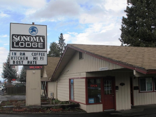 Sonoma Lodge image 1