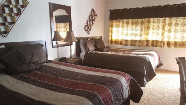 Sonoma Lodge image 14
