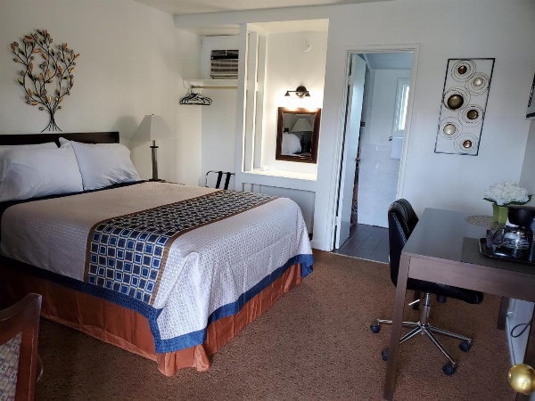 Sonoma Lodge image 7