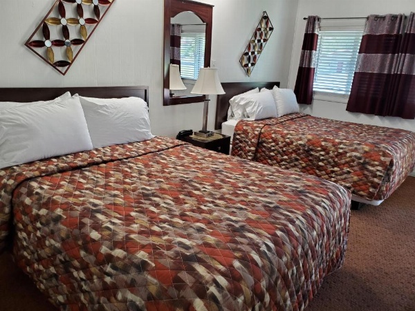 Sonoma Lodge image 8